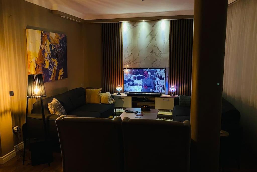 Sisli Osmanbey Taksim Large Terrace, Quietness And Space Apartman Isztambul Kültér fotó