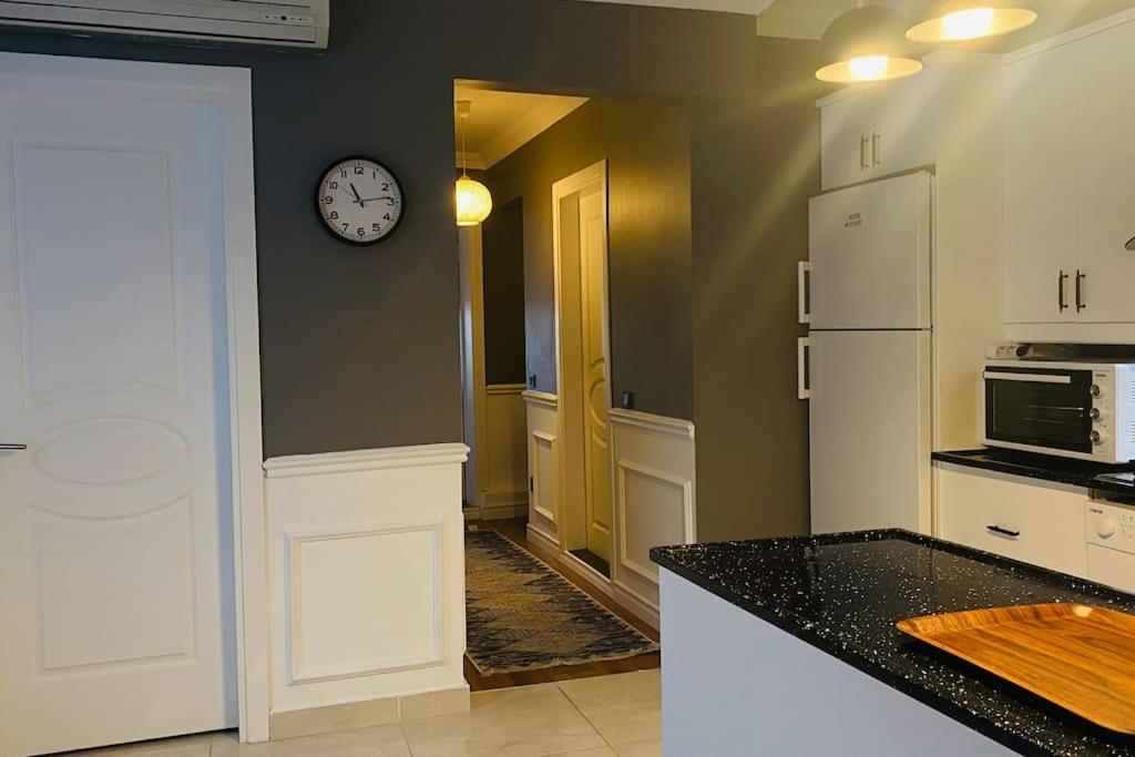 Sisli Osmanbey Taksim Large Terrace, Quietness And Space Apartman Isztambul Kültér fotó