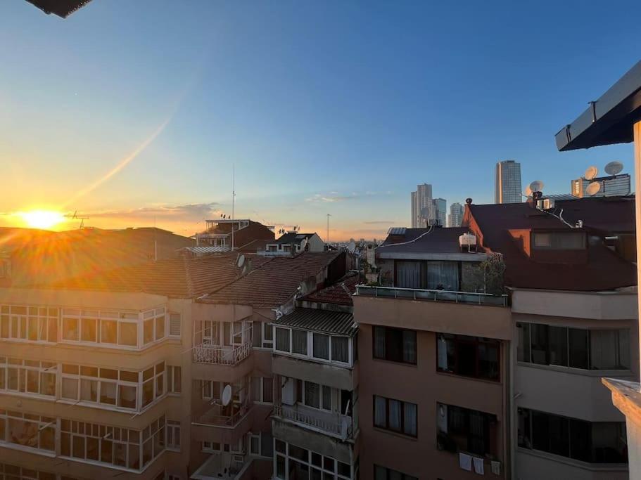 Sisli Osmanbey Taksim Large Terrace, Quietness And Space Apartman Isztambul Kültér fotó