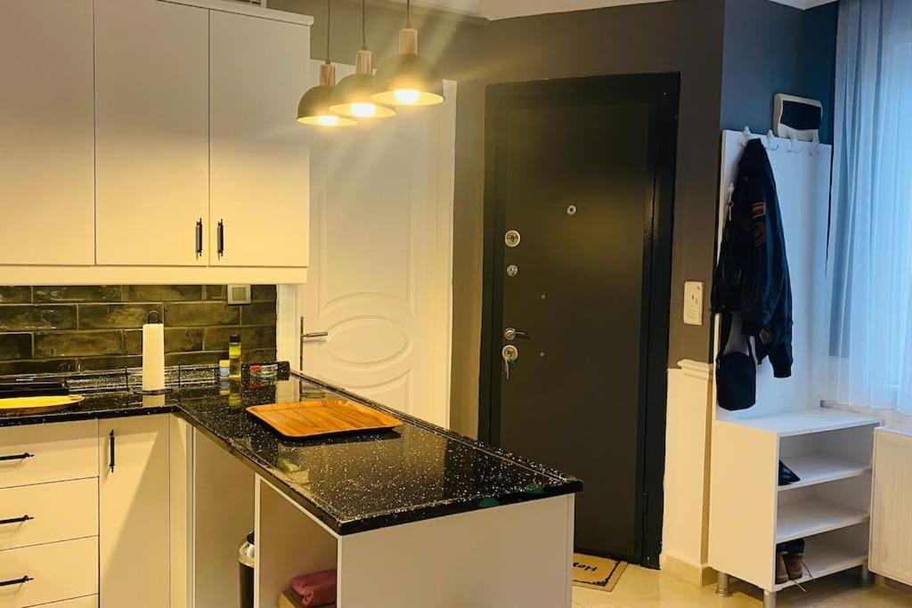 Sisli Osmanbey Taksim Large Terrace, Quietness And Space Apartman Isztambul Kültér fotó